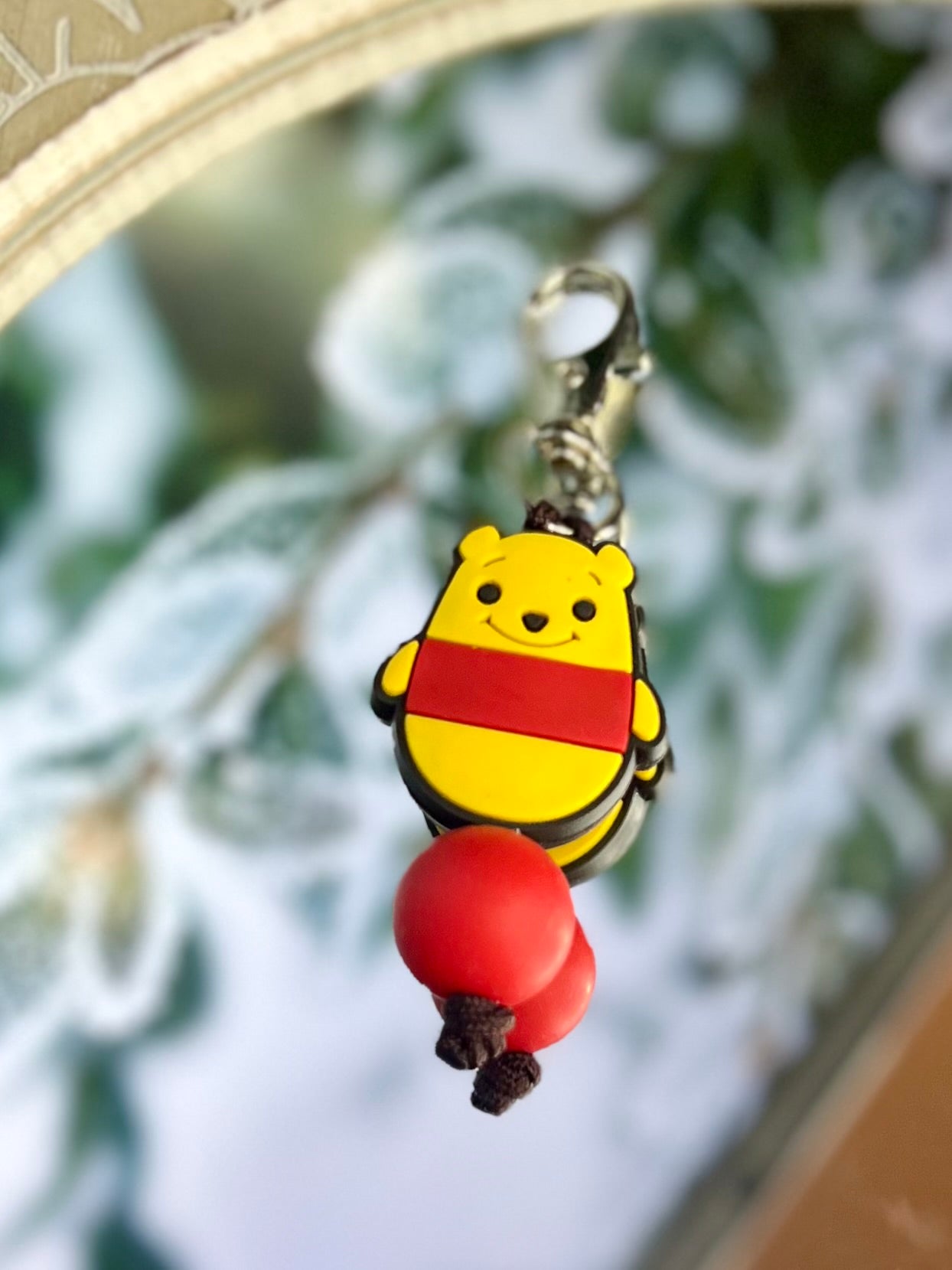 Pooh zipper pull