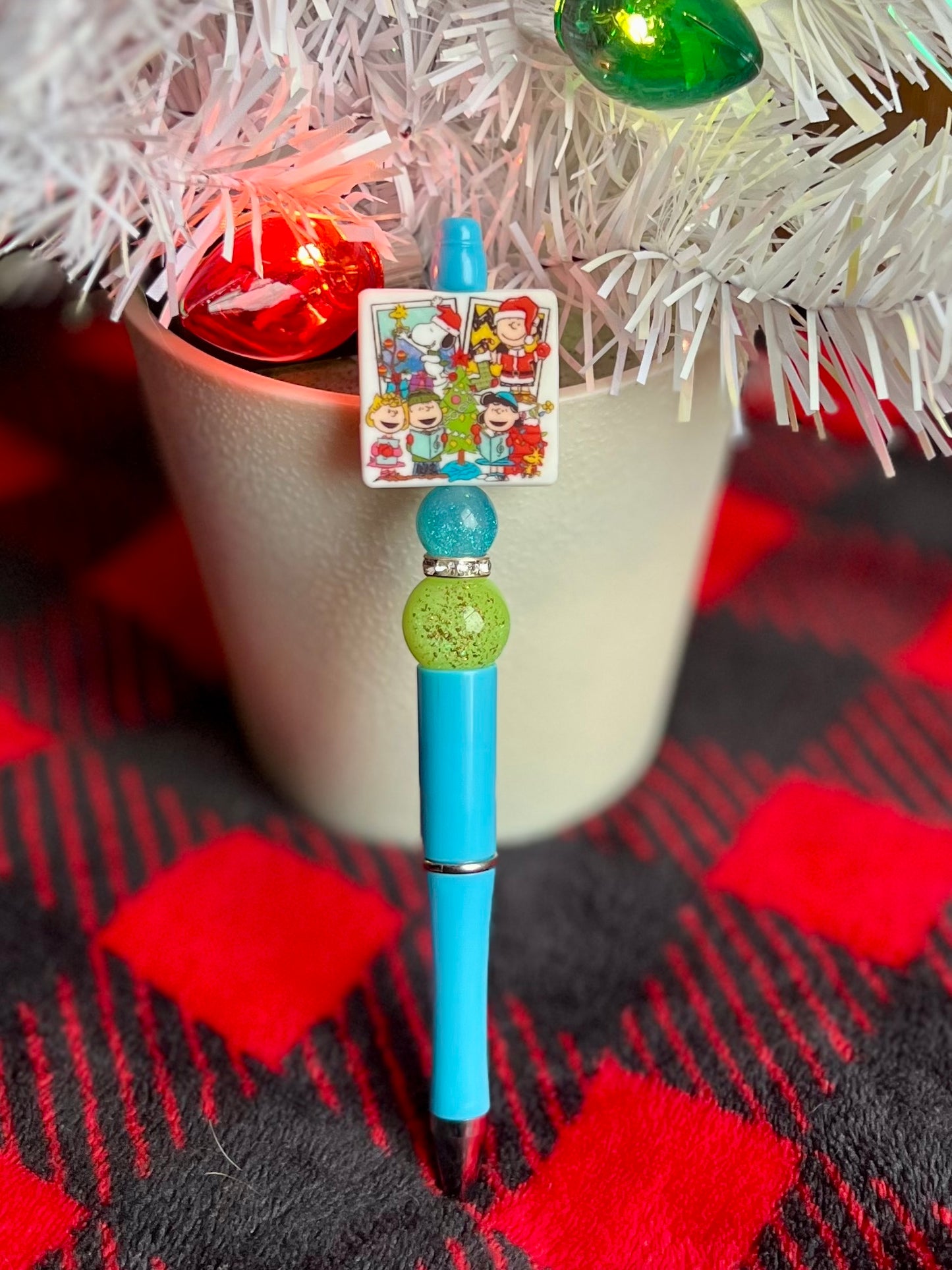 Holiday Peanuts Pen