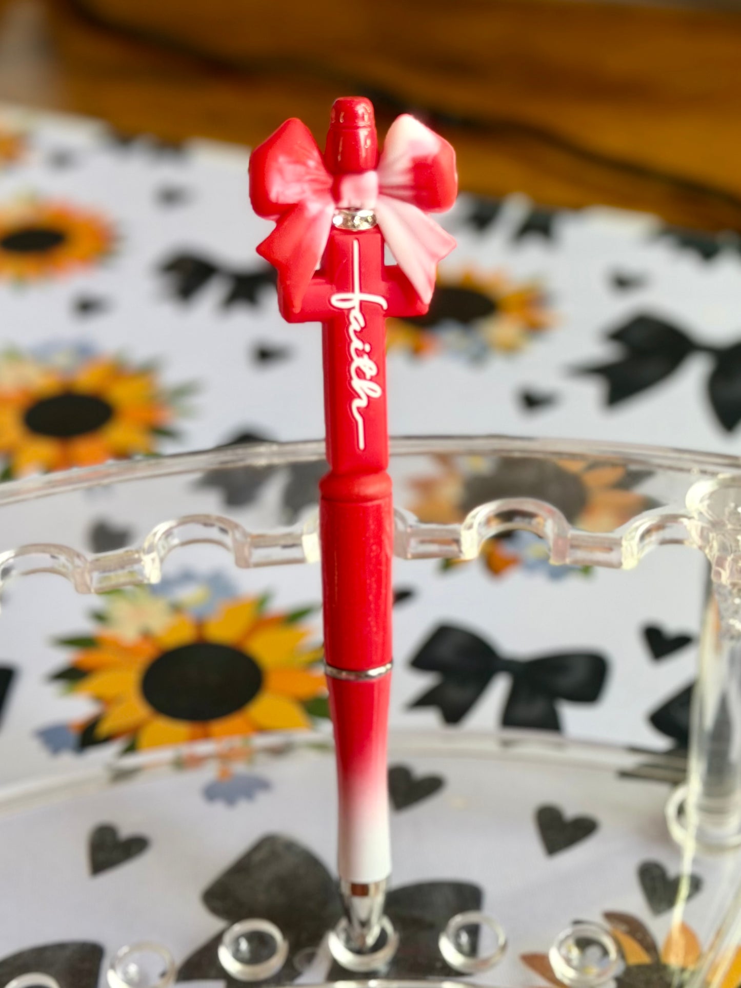 Faith Cross and Bow Pen