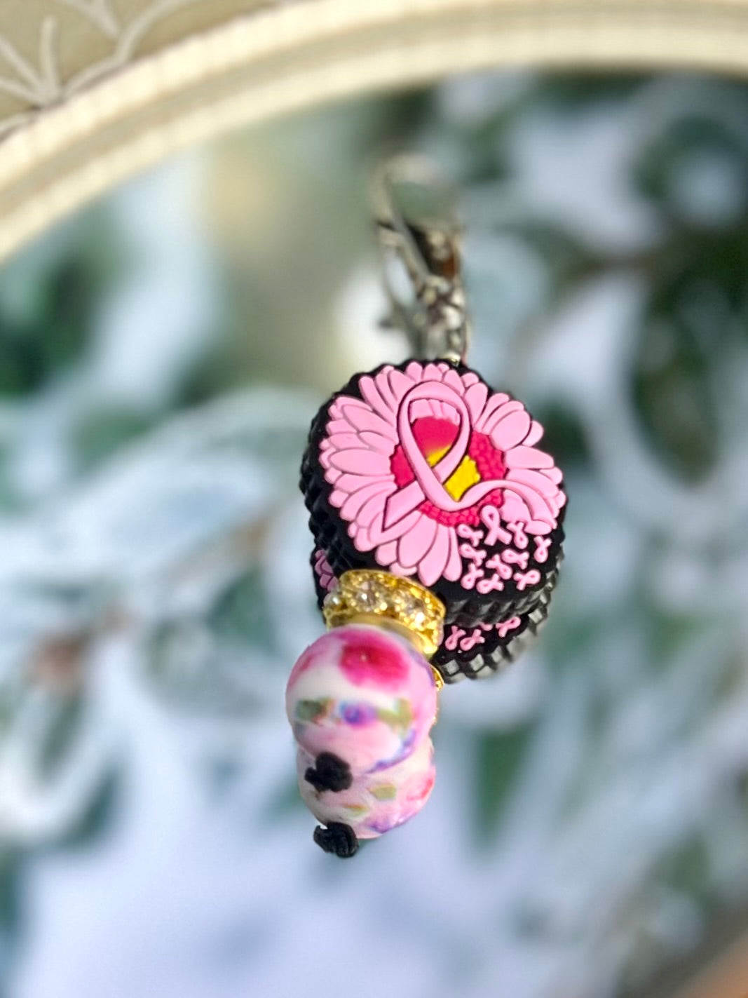 Breast cancer awareness zipper pull