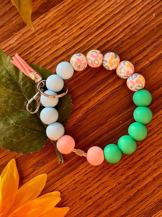 Pastel Cheetah Wire Wristlet