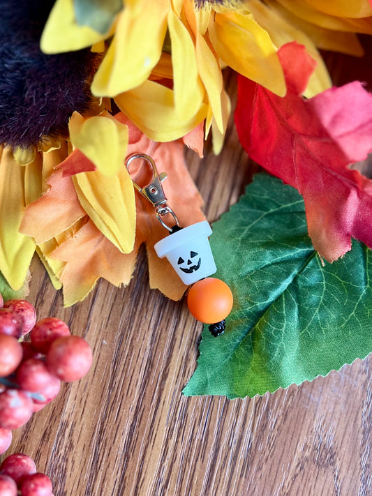 Pumpkin Bucket Zipper Pull