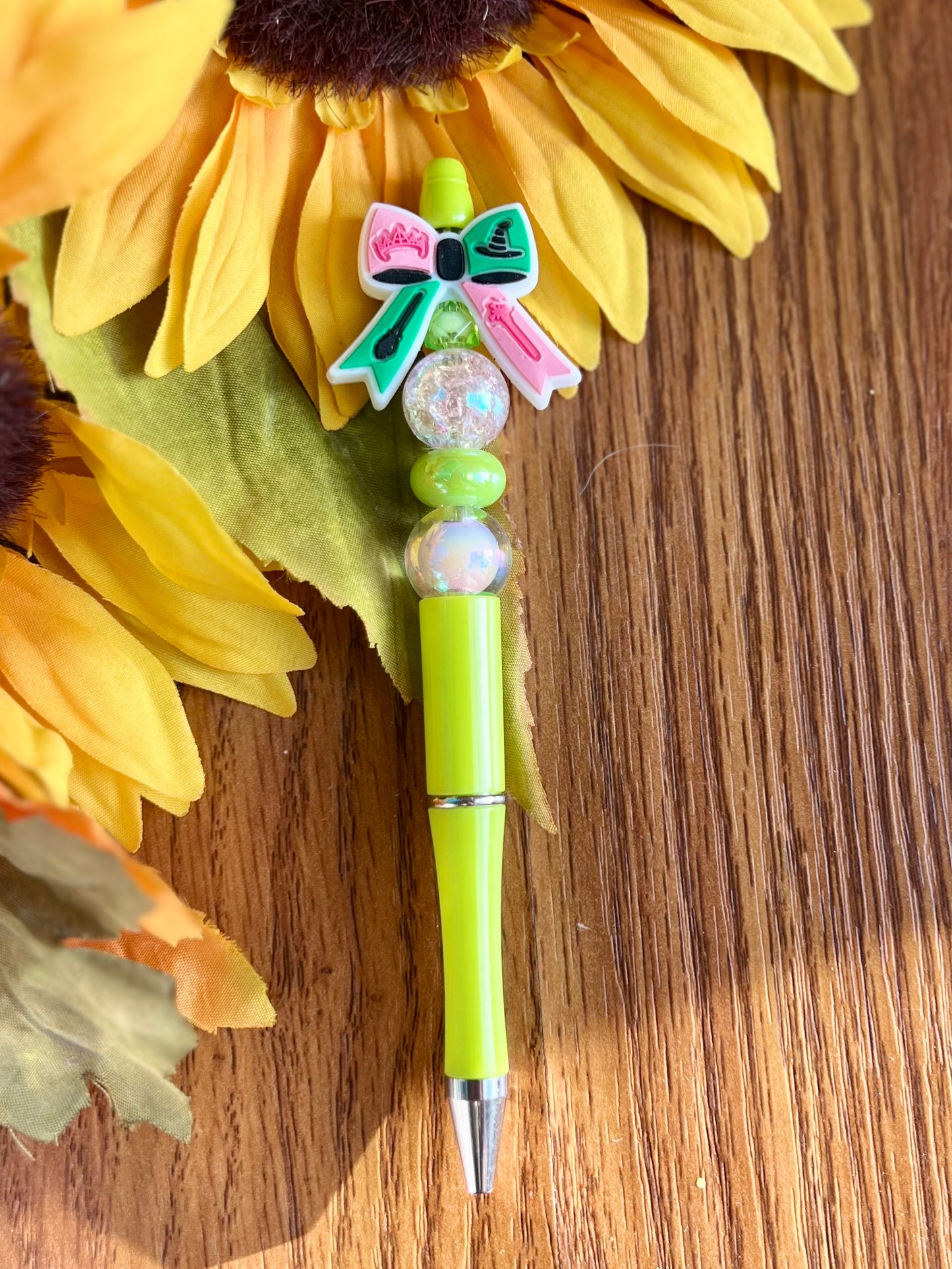 Wicked Bow Pen