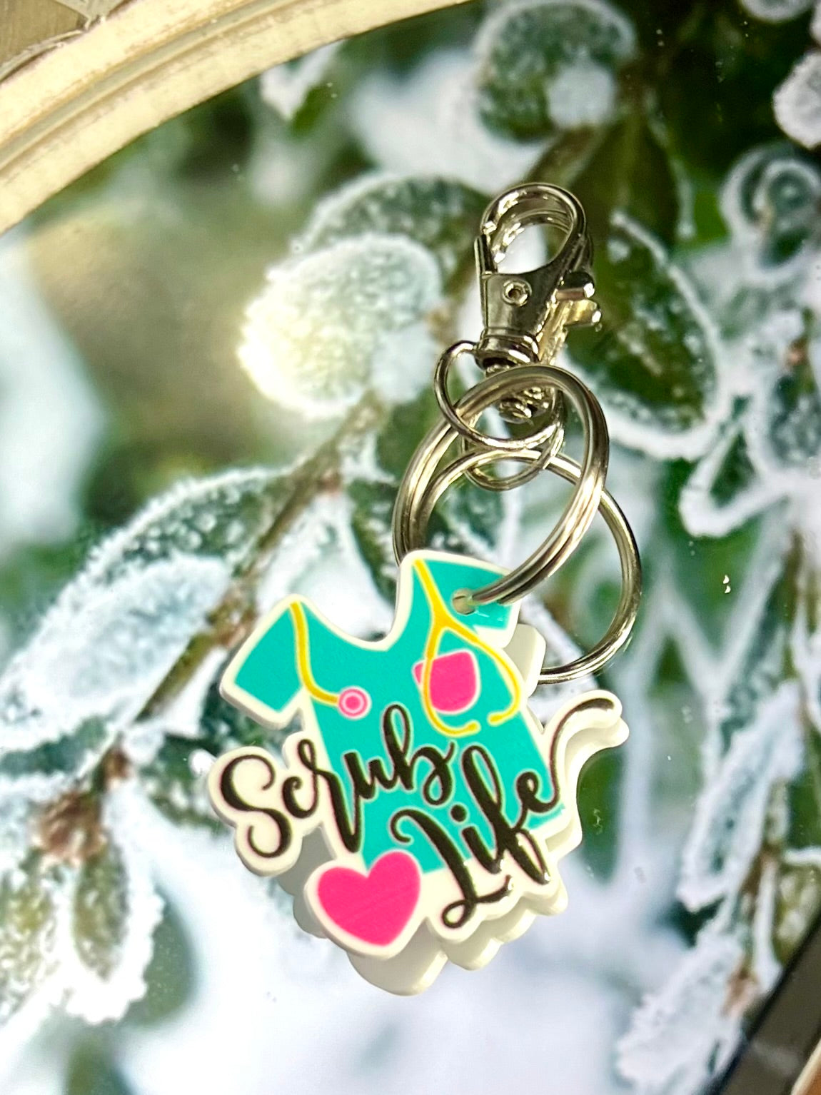 Scrub life zipper pull