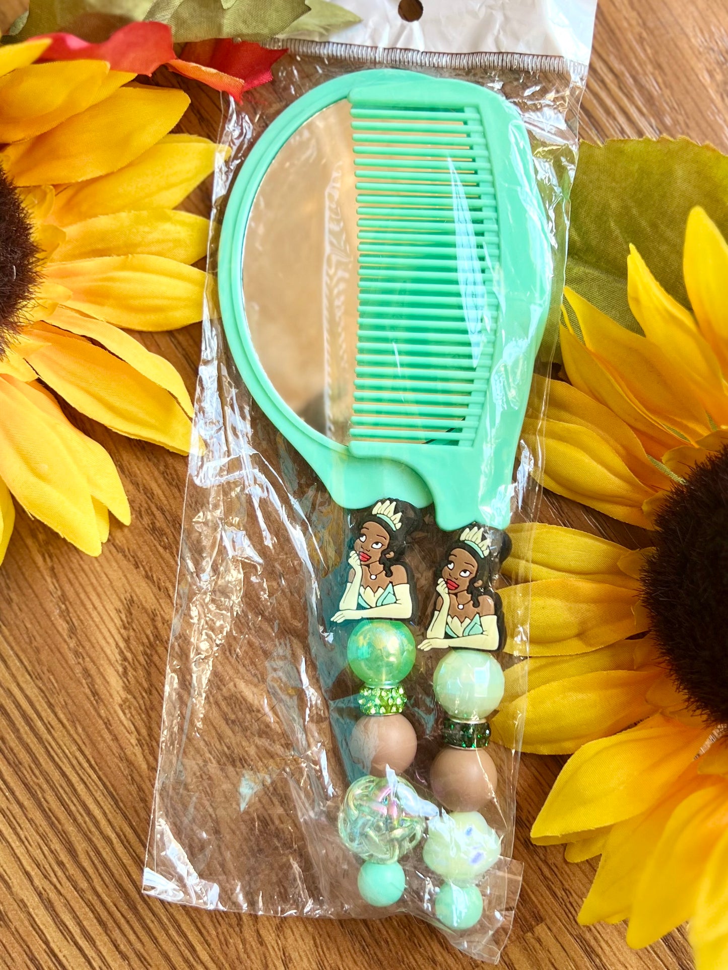 Tiana Comb and Mirror Set