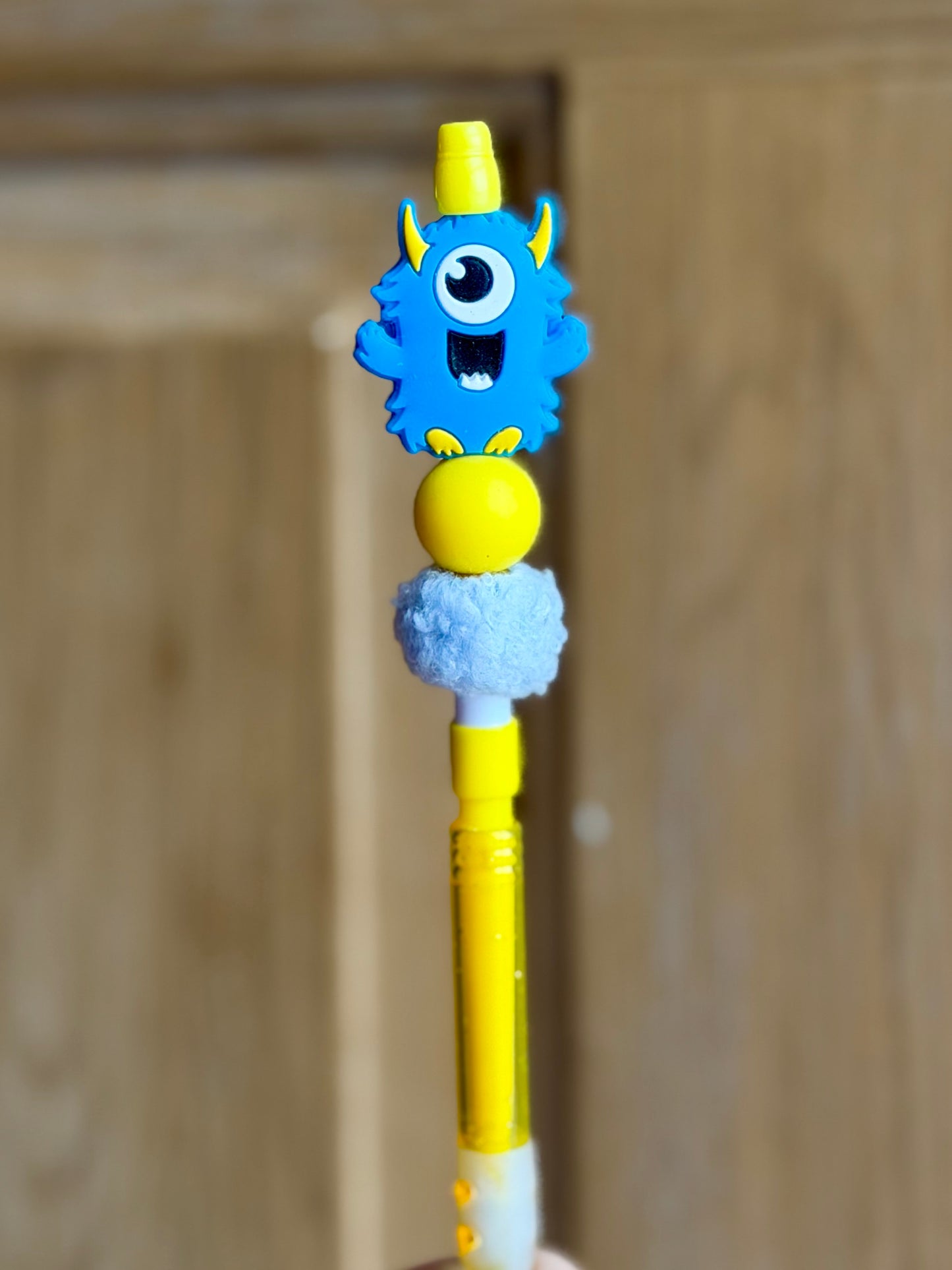 Monster mechanical pencil