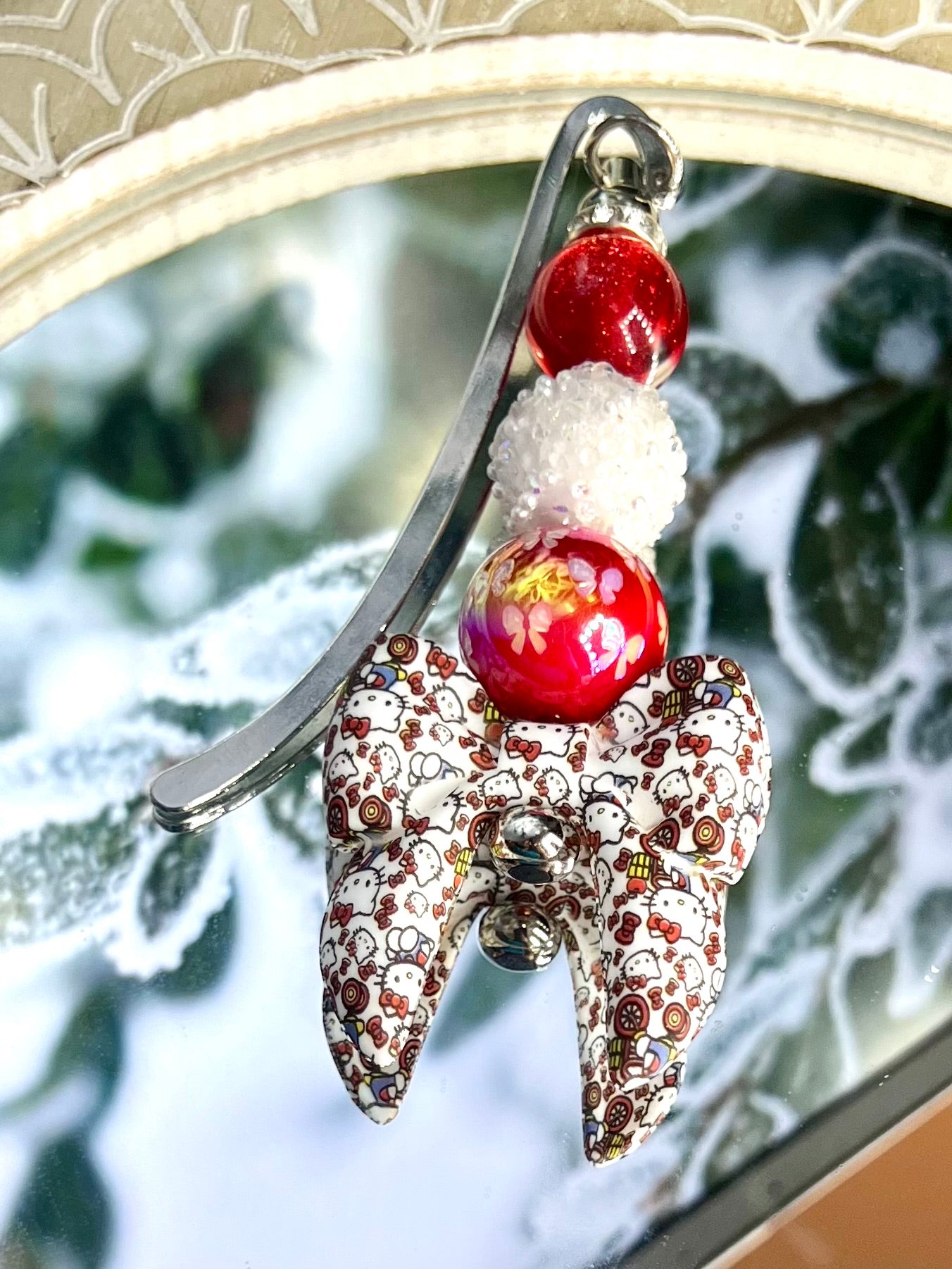 Hello Kitty bow bookmark